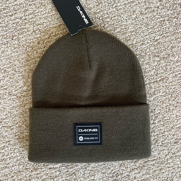 Dakine Olive Cutter Beanie - Picture 1 of 3